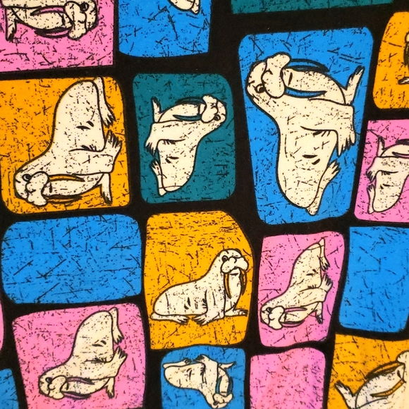 LuLaRoe TC Leggings Walrus Blocks - rare find - Picture 4 of 4